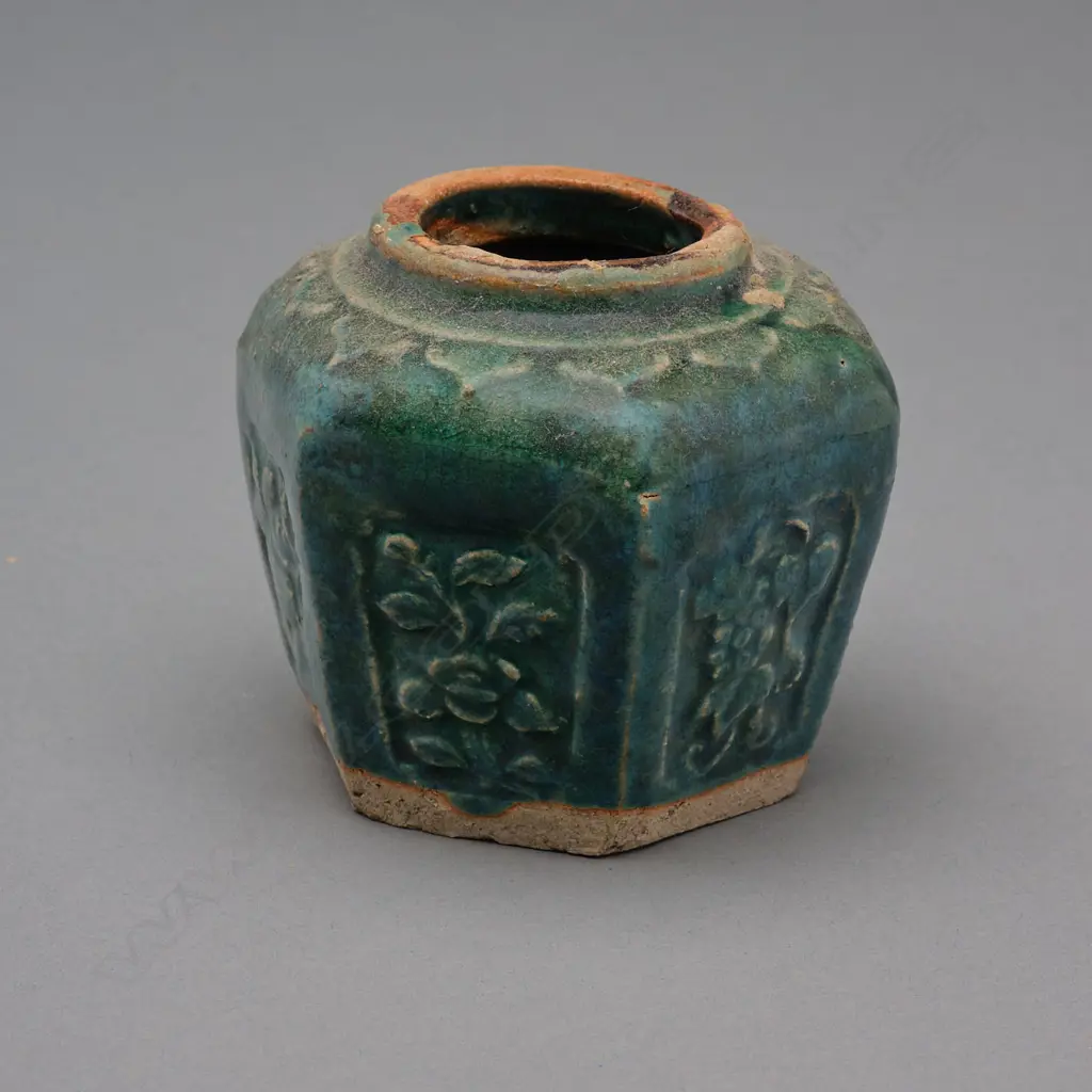 Chinese stoneware jar, Image 1++